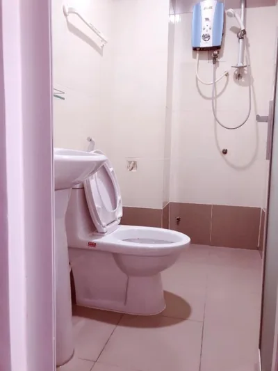 Twin Room with Private Bathroom — Aurora Hotel
